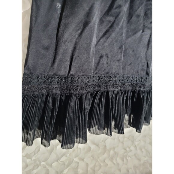 Vintage Adonna Black Nylon Nightgown 34 Regular - Picture 3 of 7
